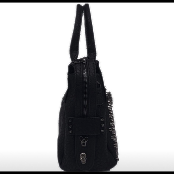 Vintage Skull Printed Bag - Picture 3 of 10